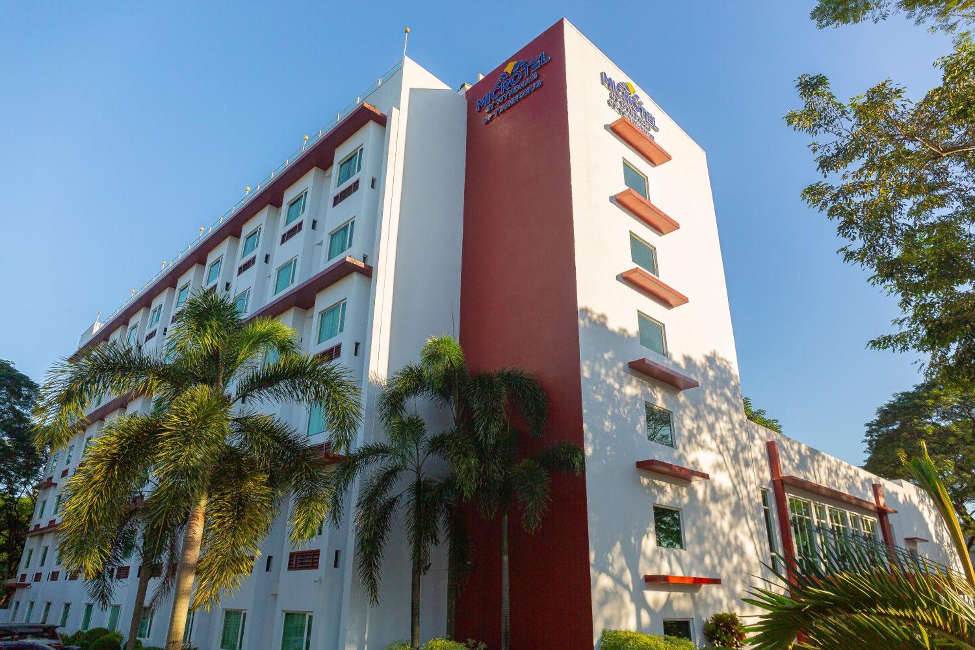Microtel By Wyndham Up Technohub Quezon City Exterior photo