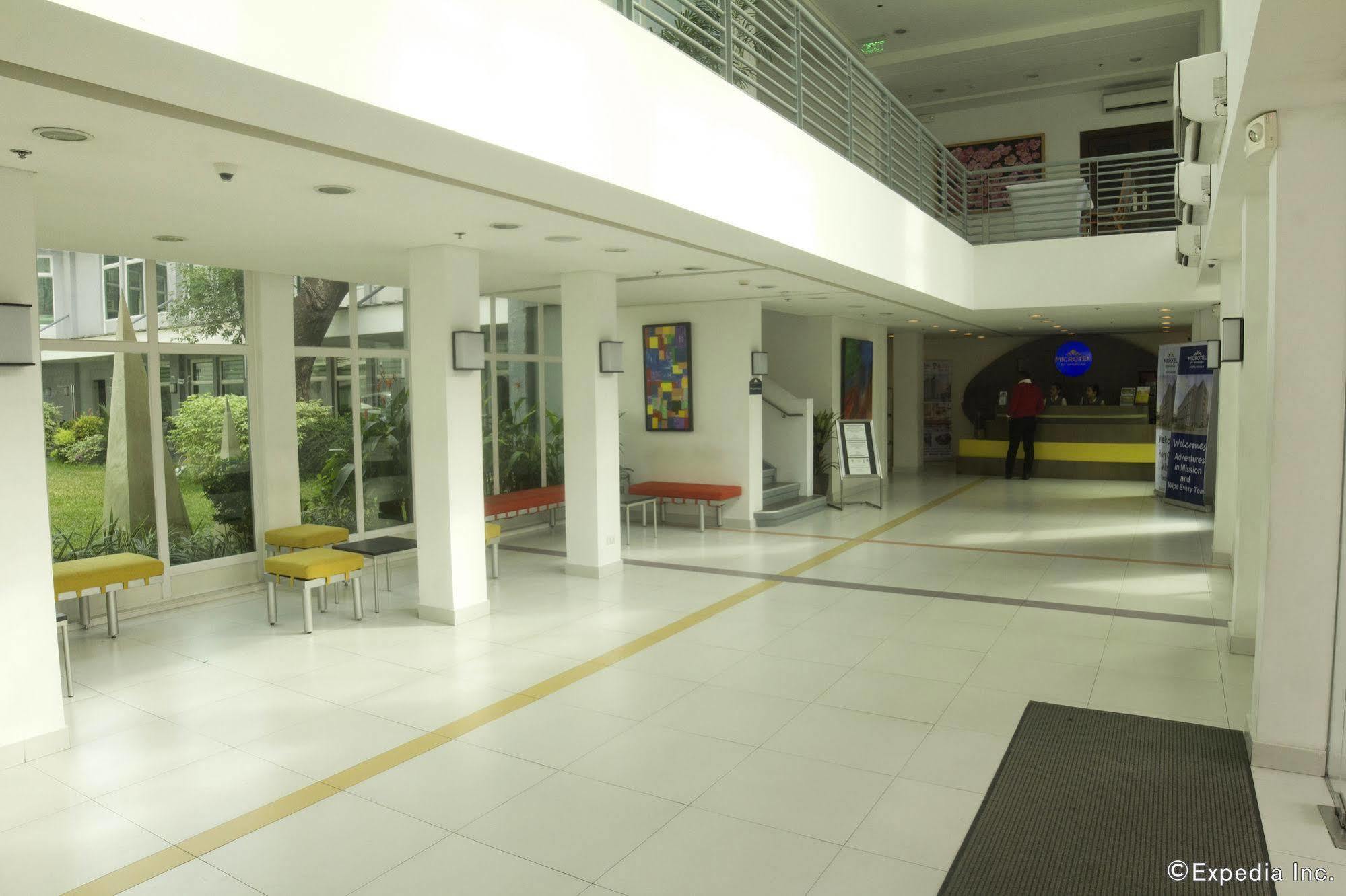 Microtel By Wyndham Up Technohub Quezon City Exterior photo